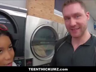 Amateur Black Teen Thickum Fucked By White stripling Stranger In Laundromat