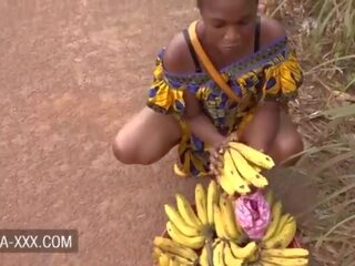 Black banana seller young lady seduced for a elite sex